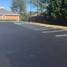 Sealcoating John's Creek Parkway in Suwannee, GA 1